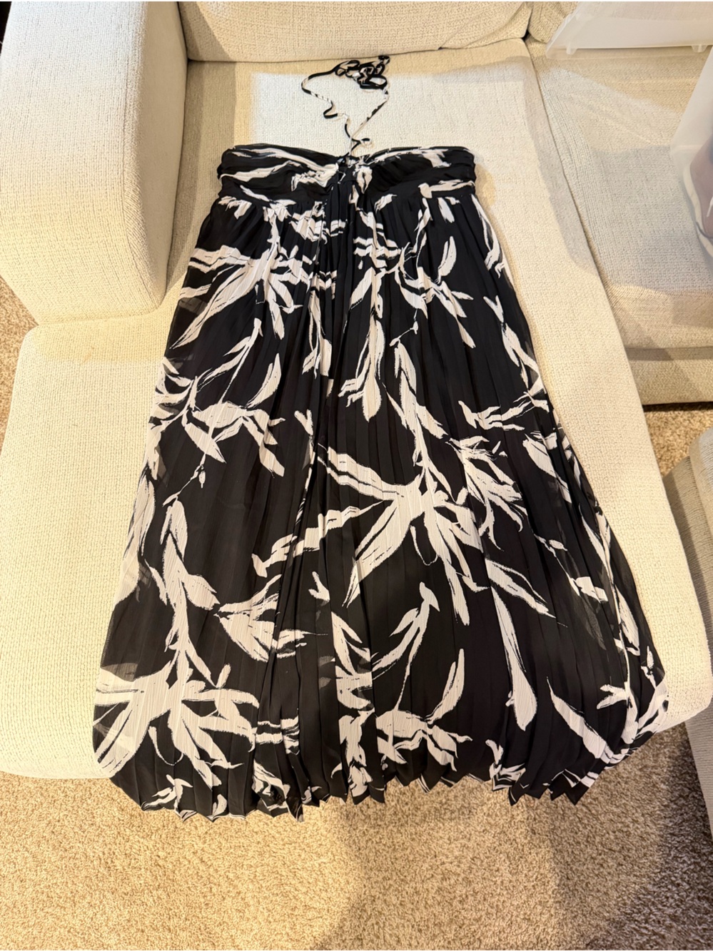 White House Black Market Black and White Pleated Floral Maxi Skirt